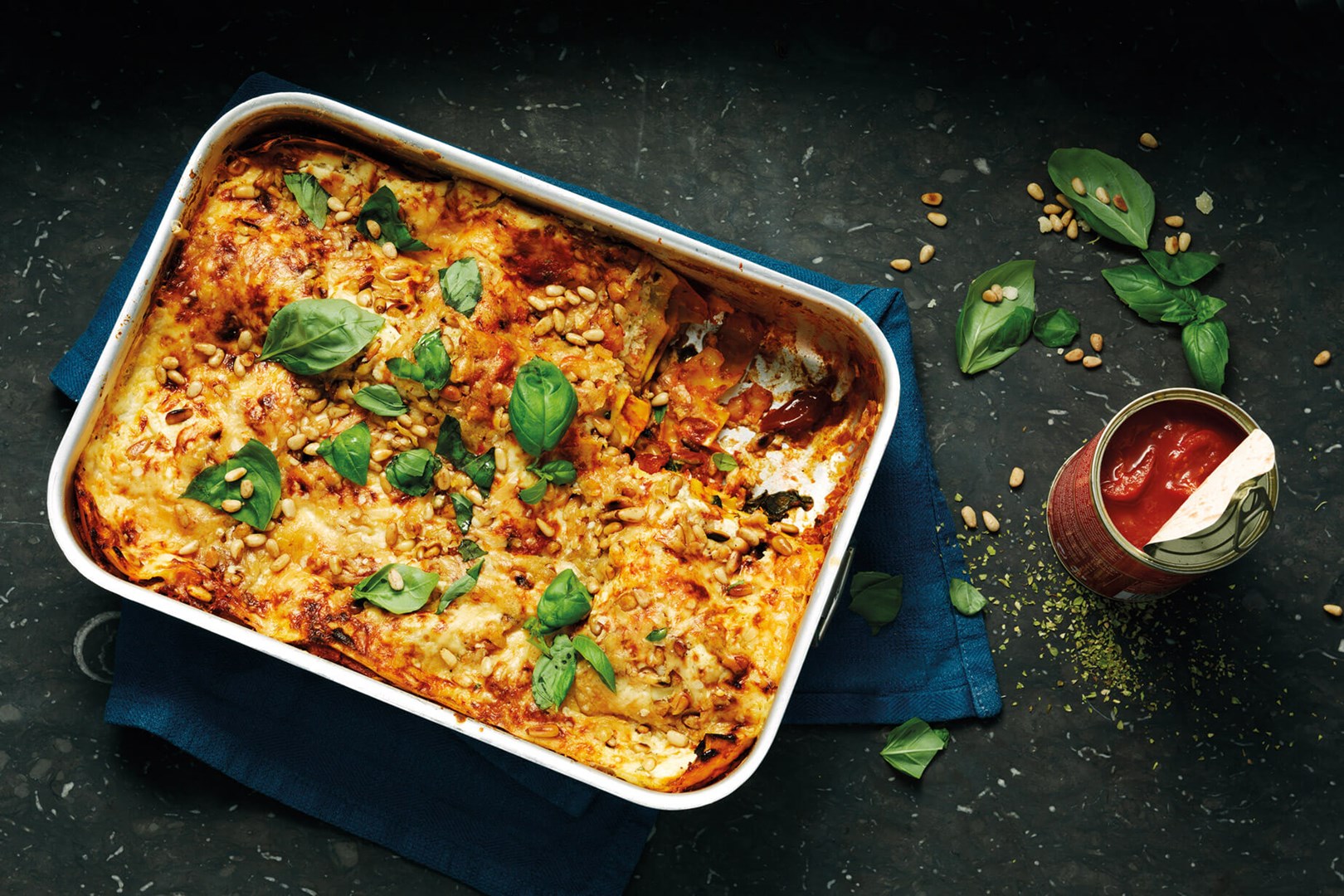 veggie lasagne in een pan