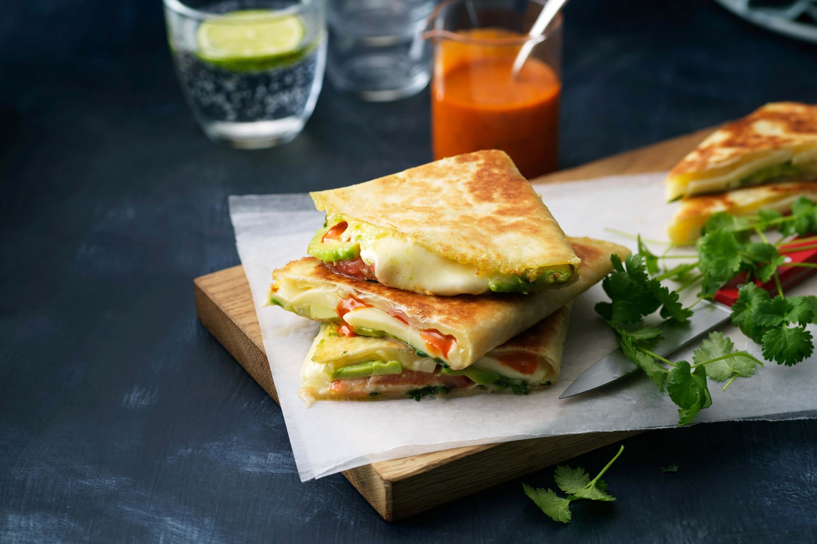 Quesadillad avokaado ja mozzarellaga