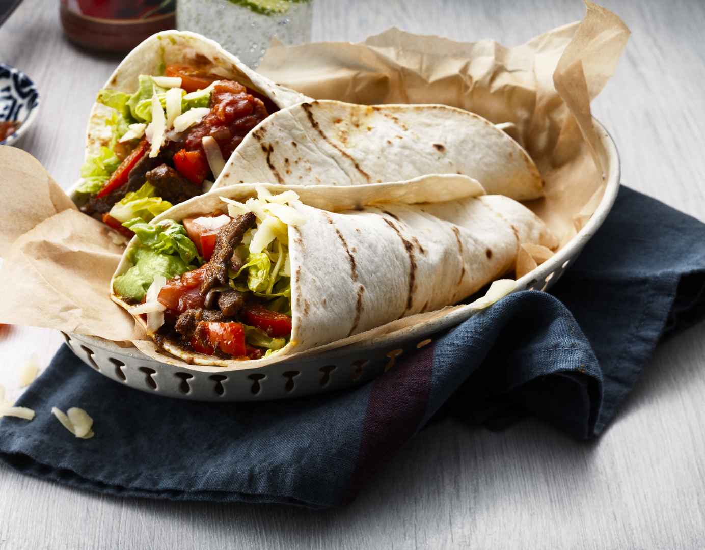 Burrito au haché de boeuf épicé et guacamole 