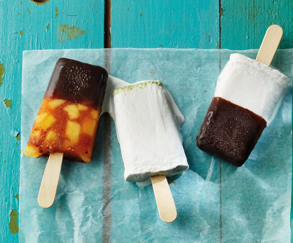 Paletas, en med kokos og en med ananas og chili.