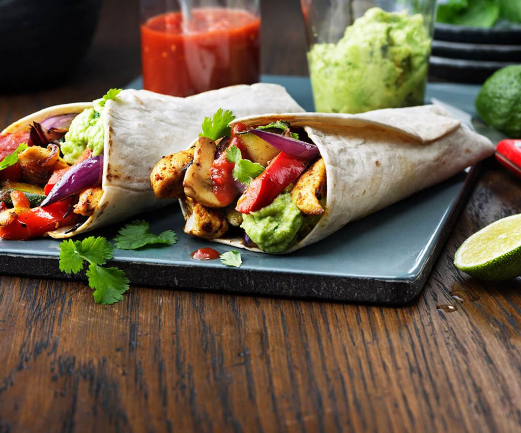 Fajita wraps met kip en heel veel groenten