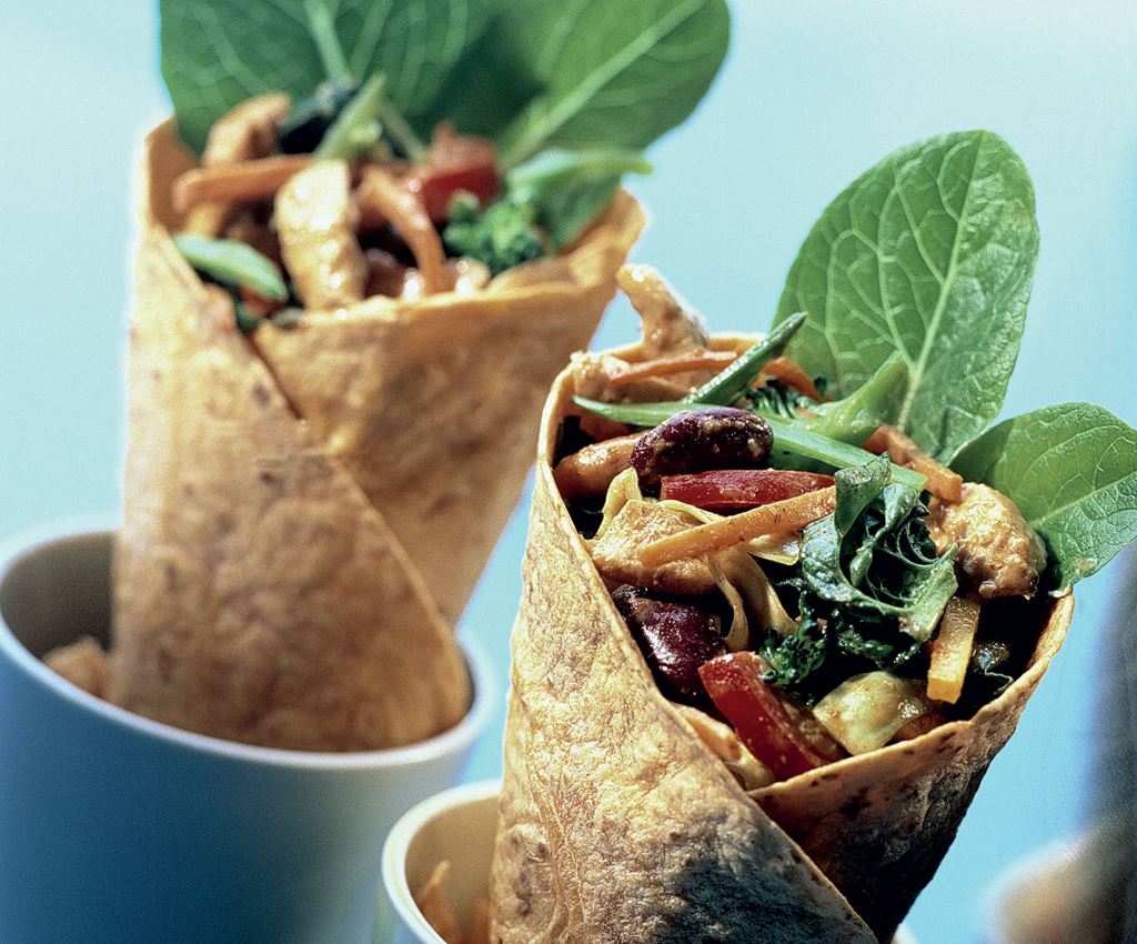 kip en cashew noten wrap